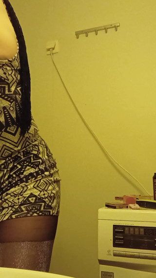 Alisa cd: Sissy se obléká