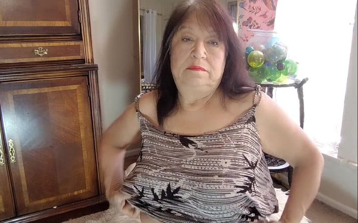 Zilah Luz: Рухаю мою голу дупу і одягаюся на день