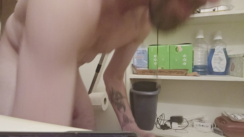 CelticGuy38: Mengepam pantat