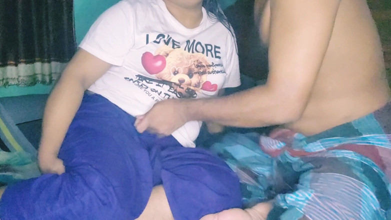 Banglavabi: 남친과 섹스하는 인도 바비