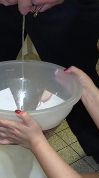 Rosella के साथ 5 लीटर पेशाब संग्रह