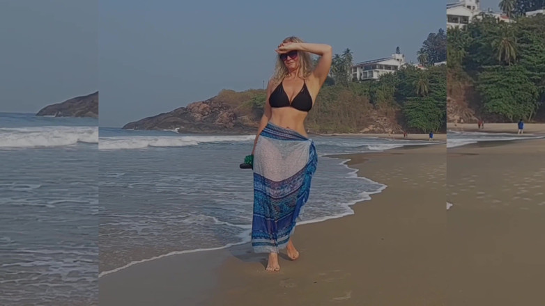 Selena701: Amateur Blonde Ehefrau Genießt Sex