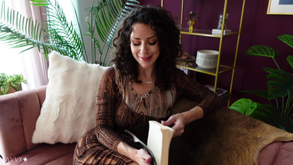 SavvyStar: Büyük zenci üvey oğlumla aldatıyor