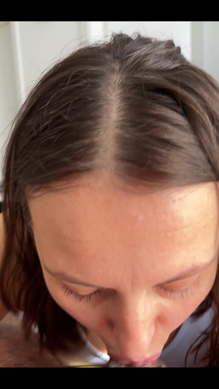 Crypto Mommy: 当你见过的她做爱时，看看她可爱的脸和她的扭扭？