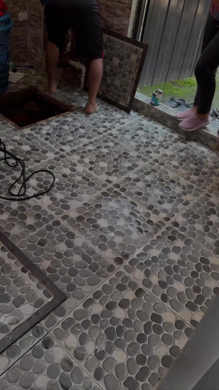 EMY_AND_JONH: Ryzykowne obciąganie z moim sąsiadem w domu