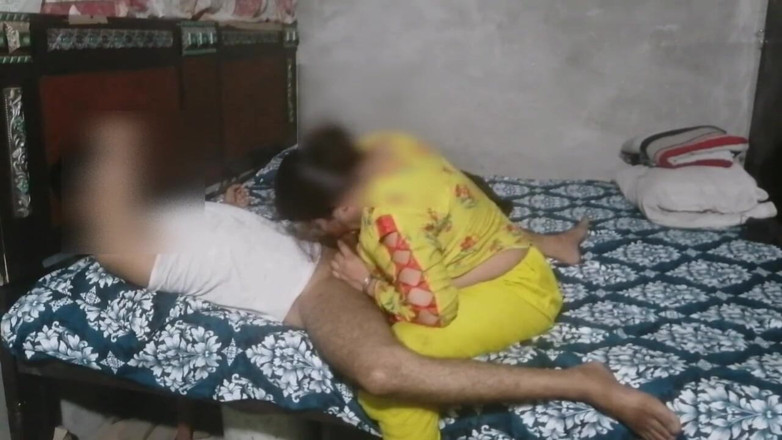 Abida sexy: Lahore, Pakistan sexy, Ullu et ils ont