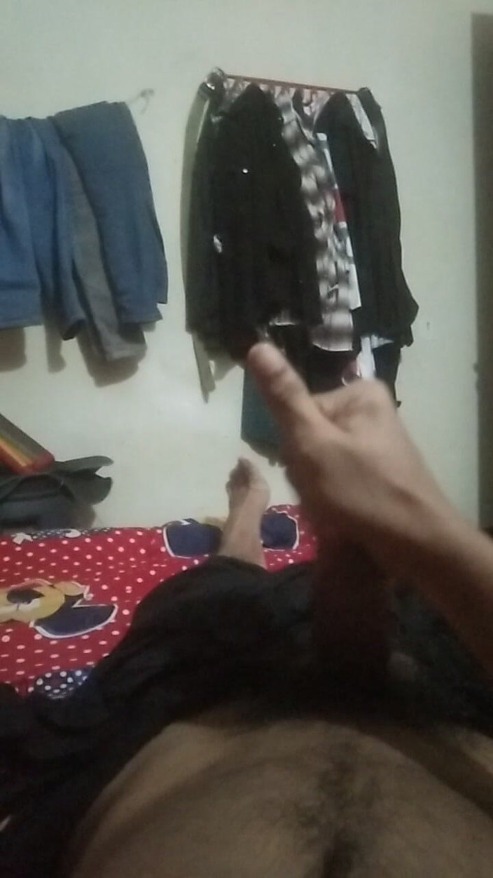 Viral_tiktokar: Volevo fare sesso quindi mi colpisco la mano