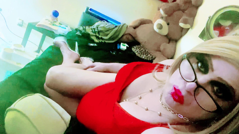 Krissy Sweets: Krissy Sweets穿着高跟鞋的金发女郎