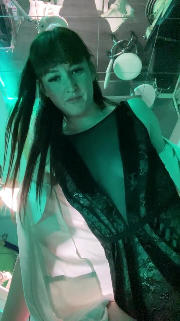 Vivienne l'Amour: Vivienne l'amour - ti mungo e poi ti nutre pov