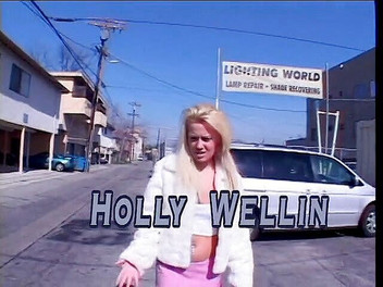 Big Black World: Une salope blonde baise un black après que son copain...