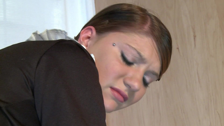 DOMINATRIX6: Sexy sklavinnen bekommen ihre bloßen bestrafungen und müssen ihre domina...