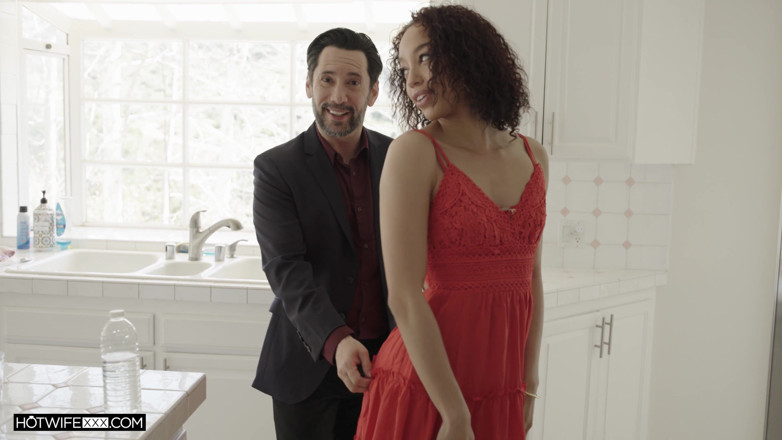 HotwifeXXX: 丈夫观看亚历克西斯泰让她的梦想成真