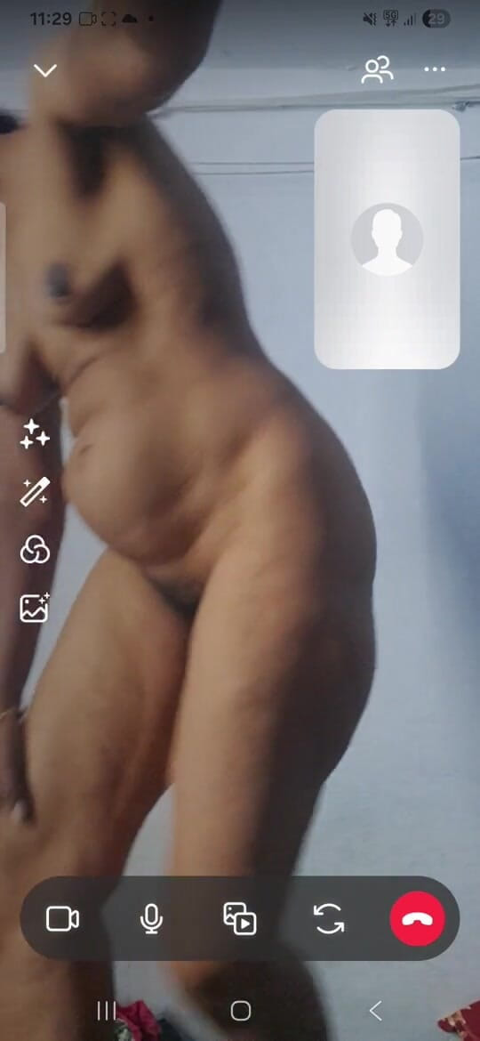 Jayaselvi: Tamil Village - servicio de videollamada sexy a la tía en...