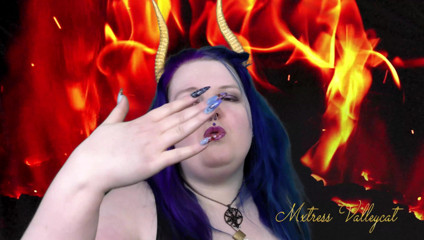 Mxtress Valleycat: Succubus bekaret kemerinden çıkmana izin veriyor