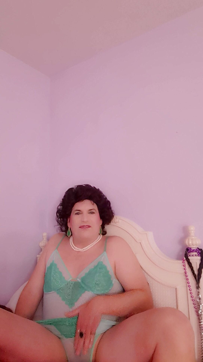 Victoria Lecherri: Mơ ước trở thành một cô vợ trannywife!