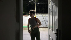 SugarPose: Jasmine má první den jako duch