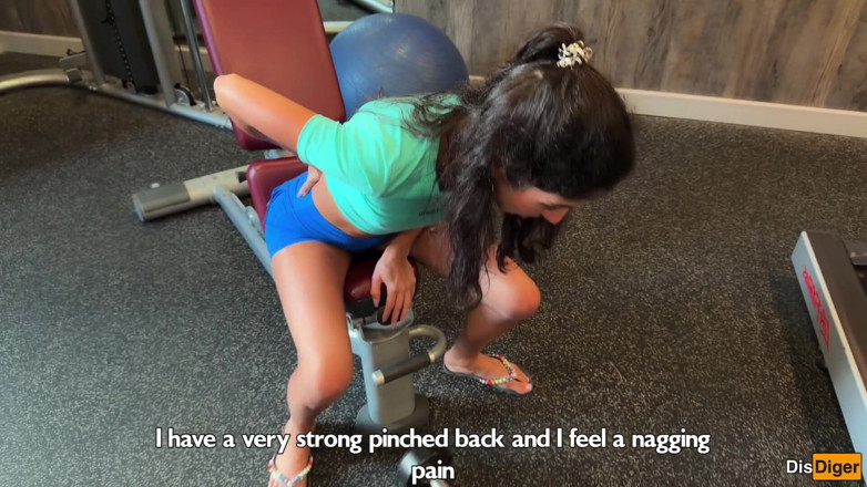 Dis Diger: Gadis ini terluka di gym - untung ada pelatih profesional di...