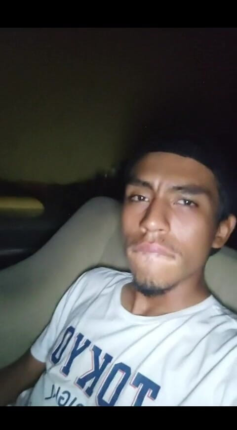 AlexAlejandro13: पोर्च में हस्तमैथुन