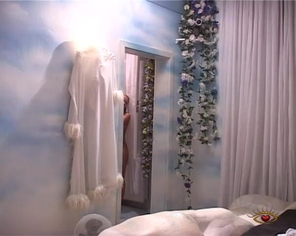 Big Sister: จุดสุดยอดในห้องบนเขา