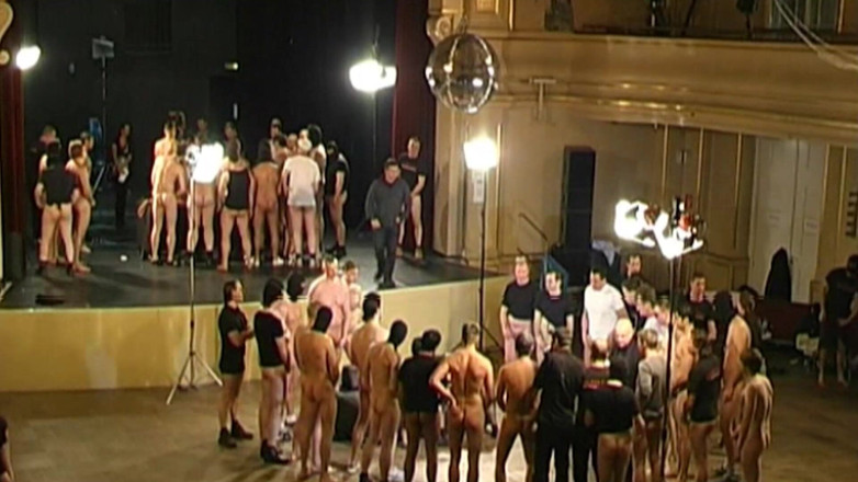 Casting GIRLS AND FIRST PORNO: Nasty Brunette Gets Gangbanged and Facialed by a Crowd of...