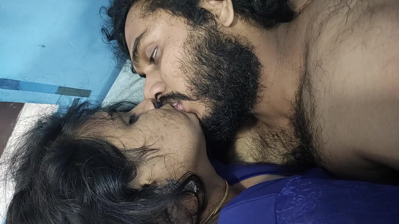 Vaishnavysharunraj: Saree romantik Lange lippensperre mit hartem fick von indischem paar