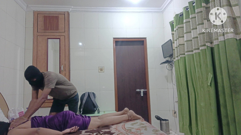 Poojakabir: Didi fue llevada al hotel y le dieron un masaje,...