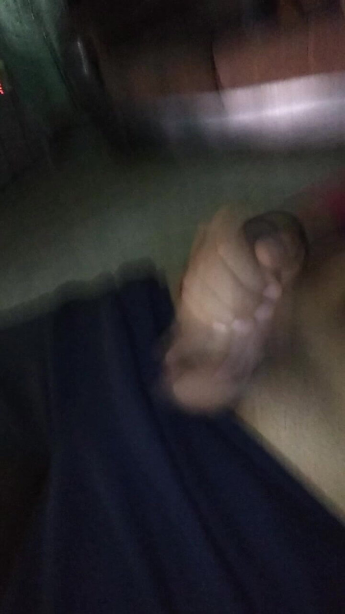 AlexAlejandro13: सोफे पर आनंद ले रहे हैं