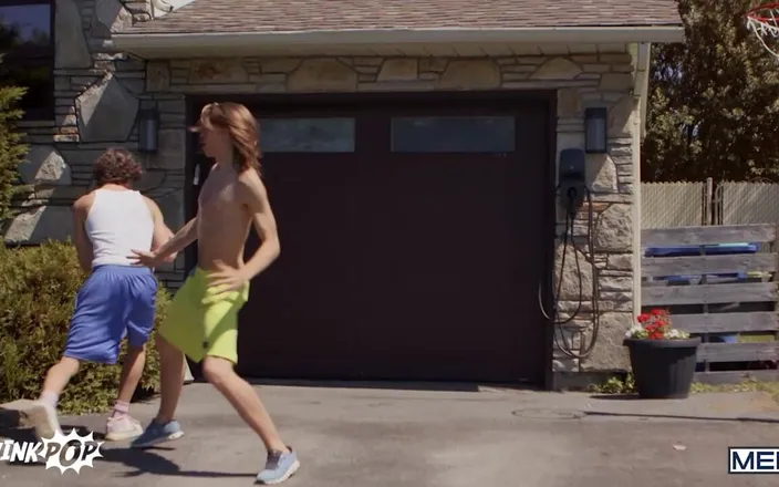 Twink pop studio: Twinkpop - Leo's Dick Bouncing in His Shorts - Christiano Stops for...