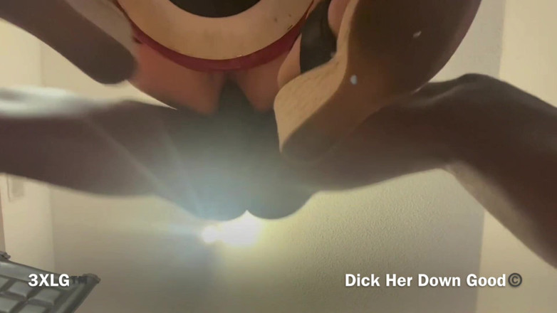 Dick Her Down Good: Lucila最爱肛交