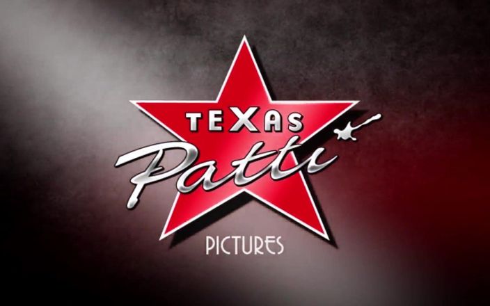 Texas Patti: Alman orta yaşlı seksi kadın sikiliyor