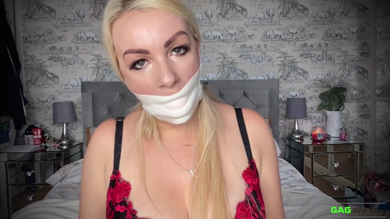 Gag Attack: Penny Lee- Auto gag multilibri