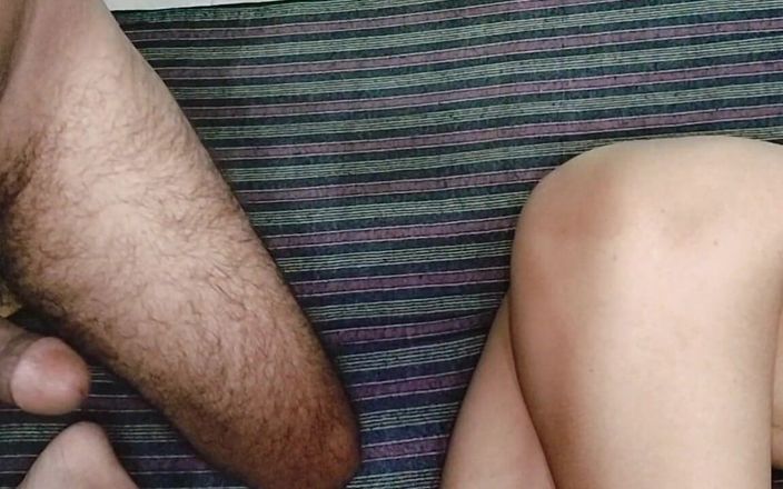Savitabhabhi078: Gái Ấn Độ lừa dối chồng bị hàng xóm đụ