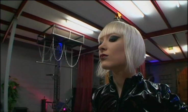 Absolute BDSM films - The original: Dominating foot fetish in the bathroom