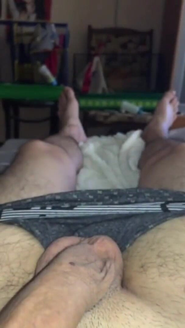 qaz11: handjob on cam-414