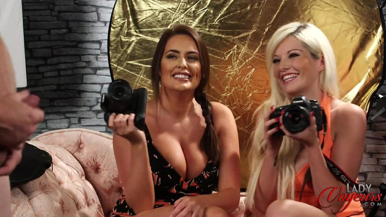 Lady Voyeurs: Girls Camera Club