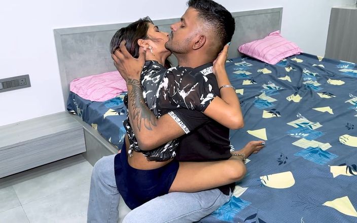 UncutPlus: Doamna și-a dus servitorul la hotel pentru sex pentru că soțul...