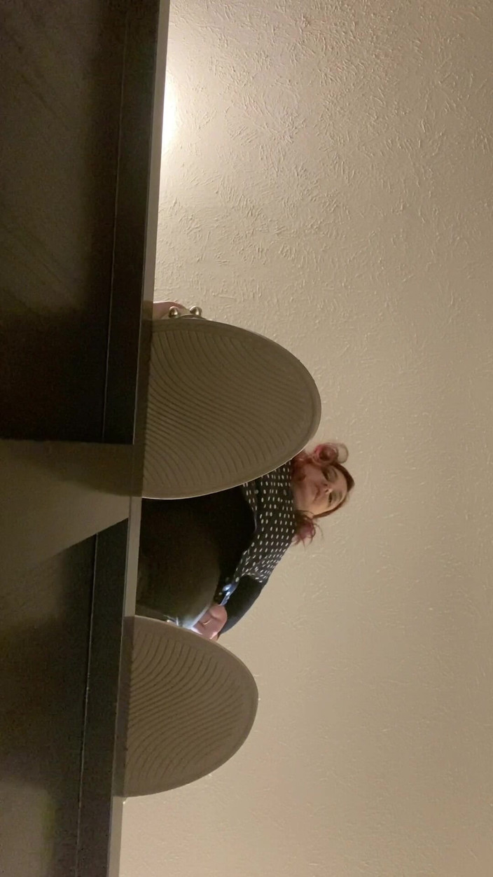 BellaBlast: Agățat de la ledge - Va acest femeie mare și frumoasă stomp...