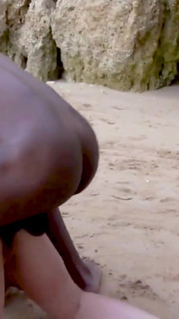 Bionda baddie scopata da toro bbc sulla spiaggia di Benidorm