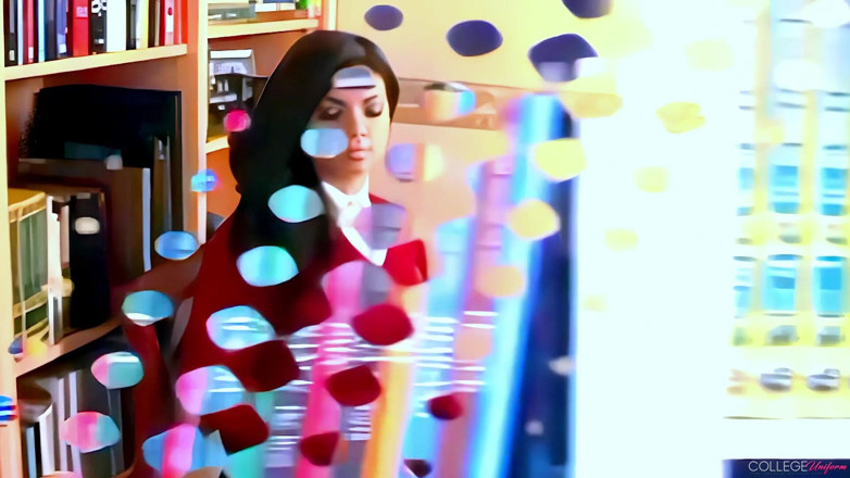 College Uniform: Knihovna se Samanthou Buxton