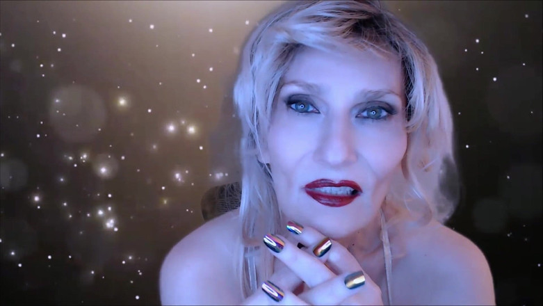 Mistress Chadford: Diosa de oro instrucciones de paja