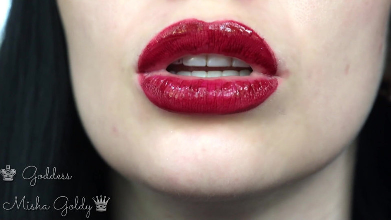 Goddess Misha Goldy: Cum to my big lips and hookah smoke!