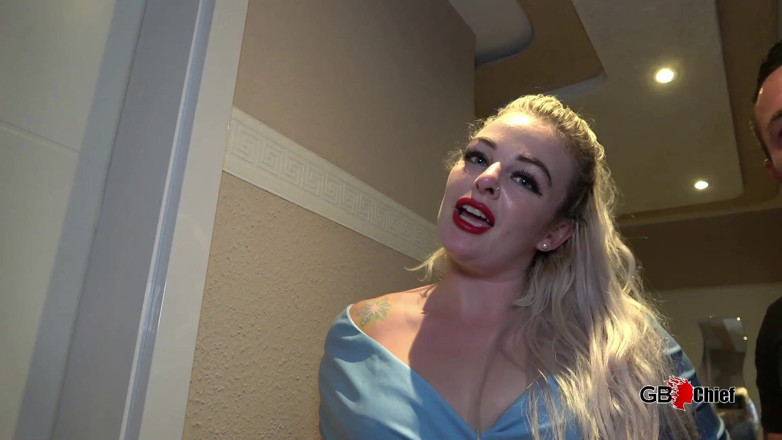 GangBang-Dream: Gangbang thuis met Harleyy Heart