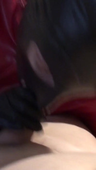 Latex Danielle thử thổi kèn lần đầu tiên