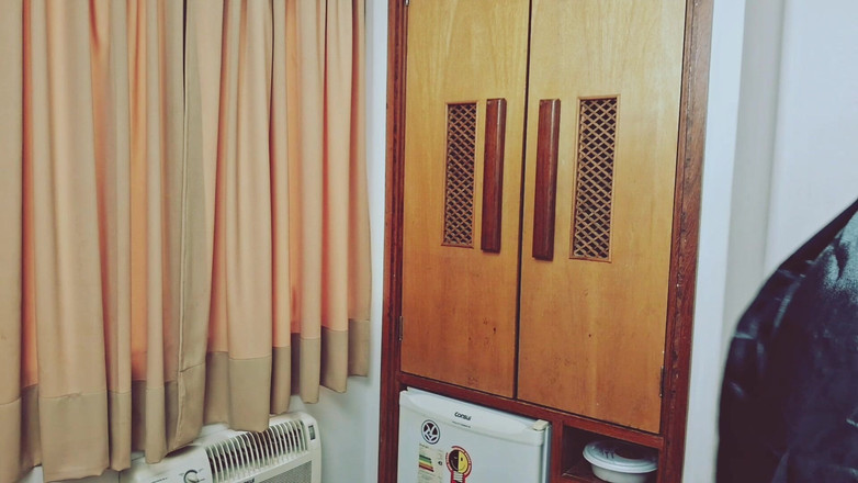 Raquel Cardoso Da Rosa: Ngasih hadiah sama monster locker