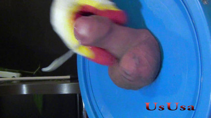UsUsa for Men: Bičování koulí a penisu Ususa - 3