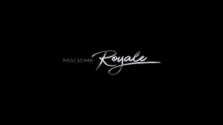 Madame Royale Hamburg: Curva mea în latex - Madame Royale Hamburg