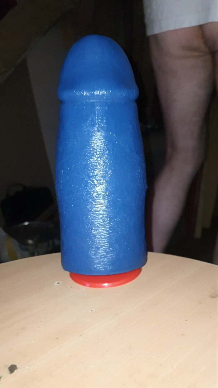 Analass: Călăresc un vibrator, natural, albastru, imens