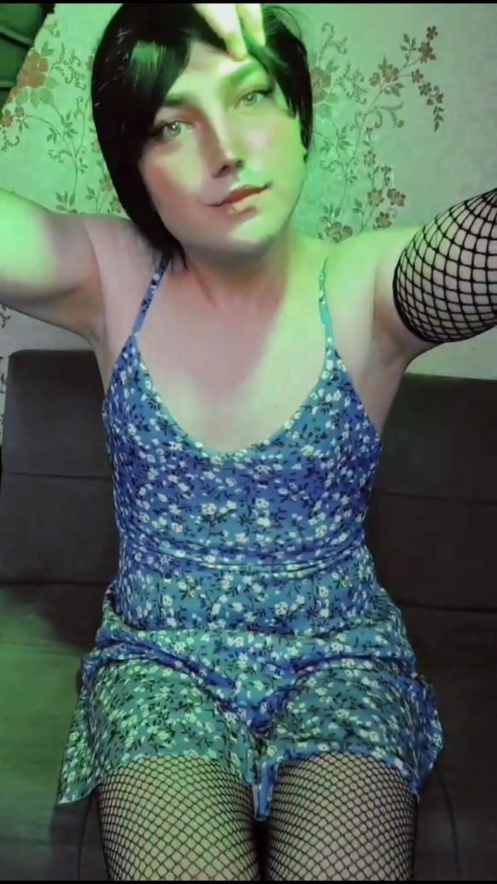 Kitty_Cross: การผจญภัยของแวมไพร์ของ Witchy Sissy
