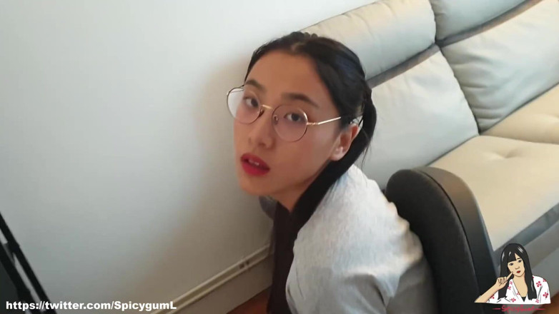 SpicyGum: Juni Liu - Dubbel hästsvans stygg kinesisk student får en bra...