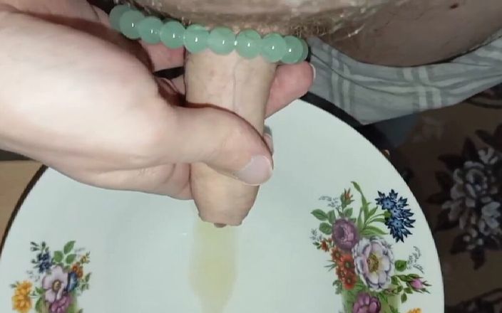Joy Empire masturbation: Joy Empire 02: Pietre prețioase pe penis, masturbare, ejaculare, pișare